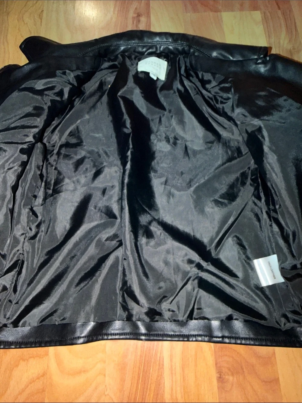 Hannah Banana black moto